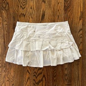 Lululemon pleated Pacesetter skort